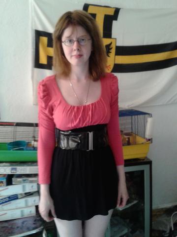 the clean aufregende reife Frau fickt zwei schwarze Freunde available request you send